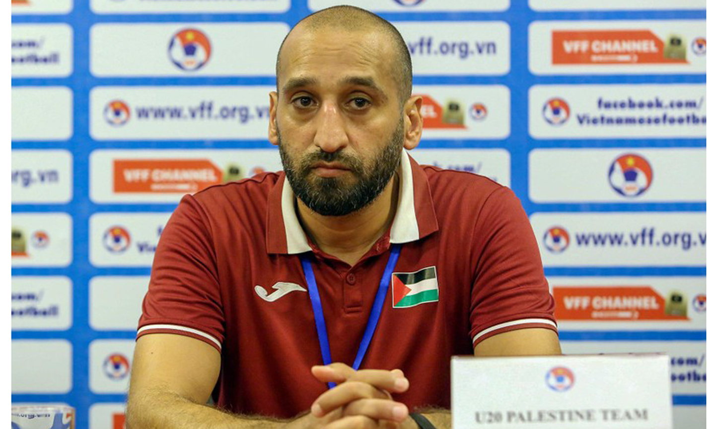 Huấn luyện viên trưởng U20 Palestine, ông Husam Younis. (Ảnh: VFF)