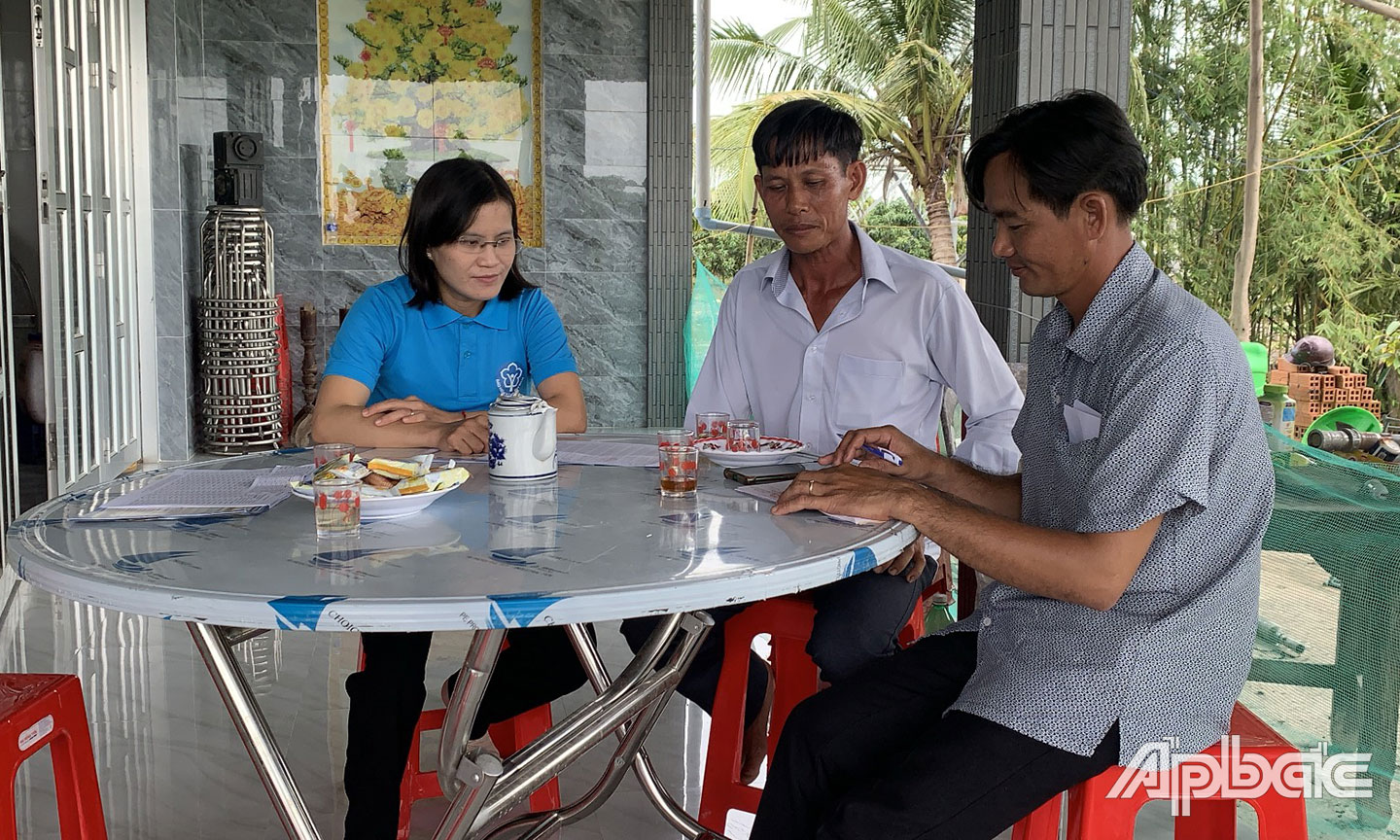 Công tác tuyên truyền về chính sách BHYT được BHXH huyện triển khai bằng nhiều hình thức linh hoạt theo từng đối tượng.