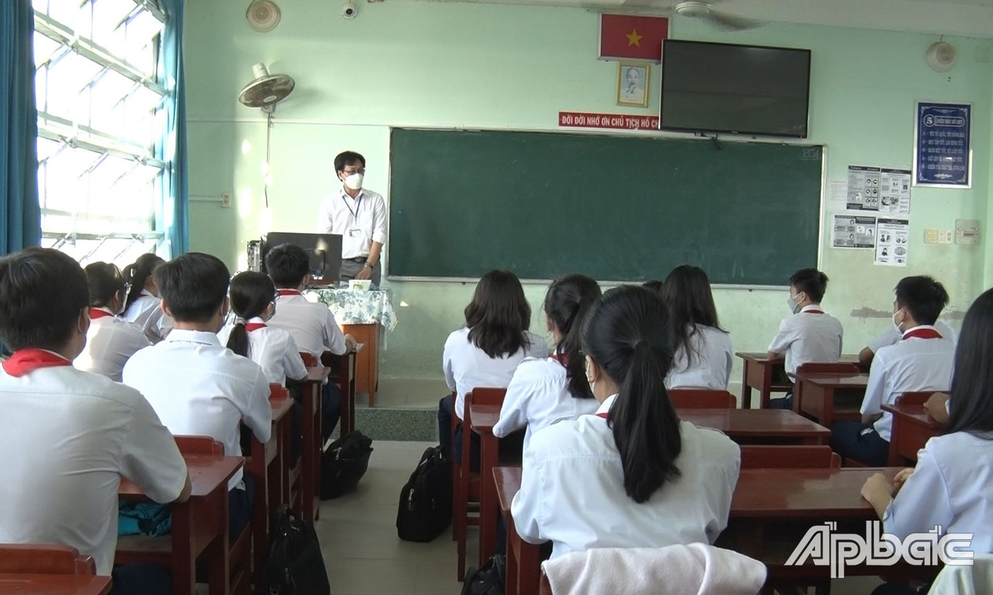 Lớp học tại Trường THCS Trừ Văn Thố.