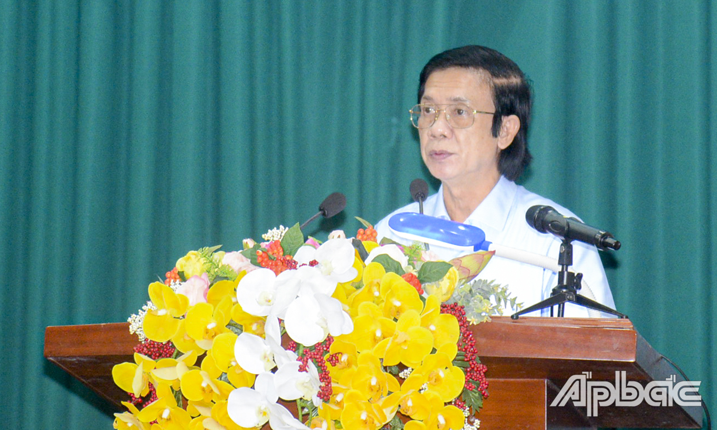 Đồng chí Nguyễn Văn Danh phát biểu tại hội nghị.