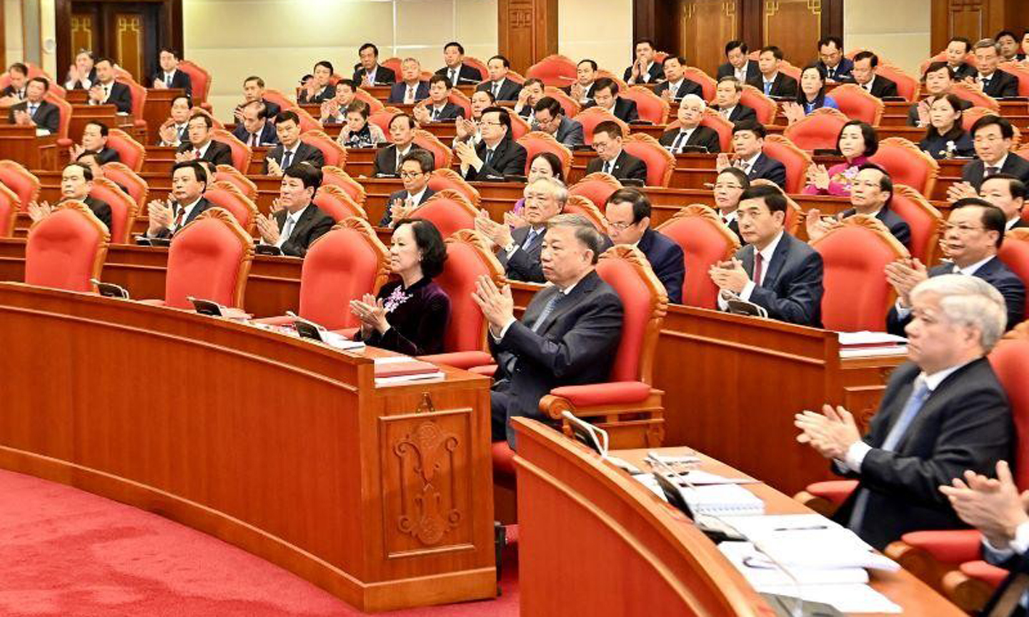 Các đồng chí lãnh đạo Đảng, Nhà nước và các đại biểu dự hội nghị. (Ảnh: ĐĂNG KHOA)