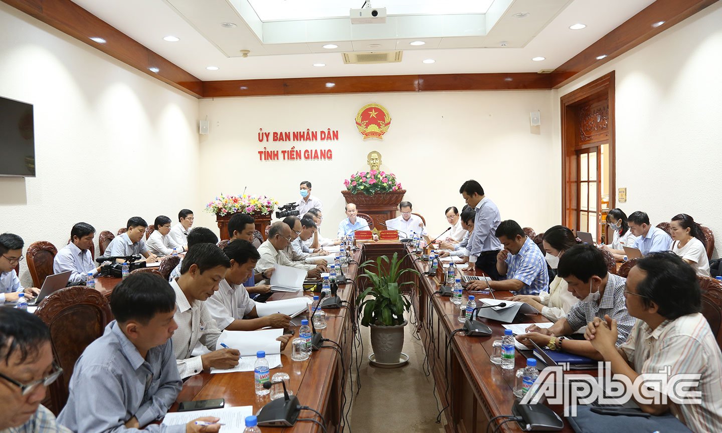 Quang cảnh buổi họp báo.