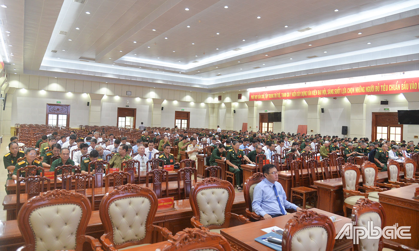 Quang cảnh phiên họp trù bị.