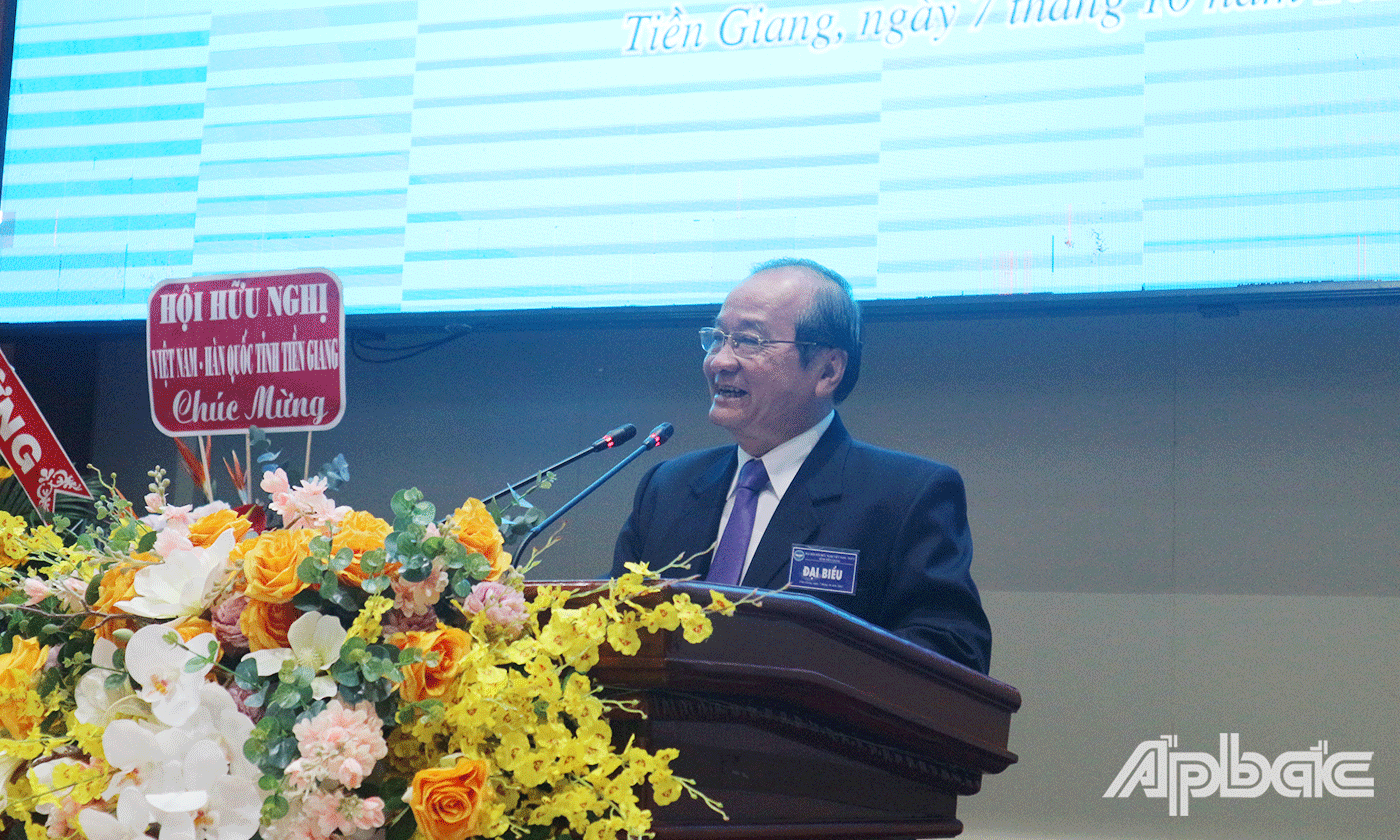 Tiến sĩ Trần Thanh Đức, Chủ tịch Hiệp hội doanh nghiệp tỉnh Tiền Giang phát biểu khai mạc Đại hội