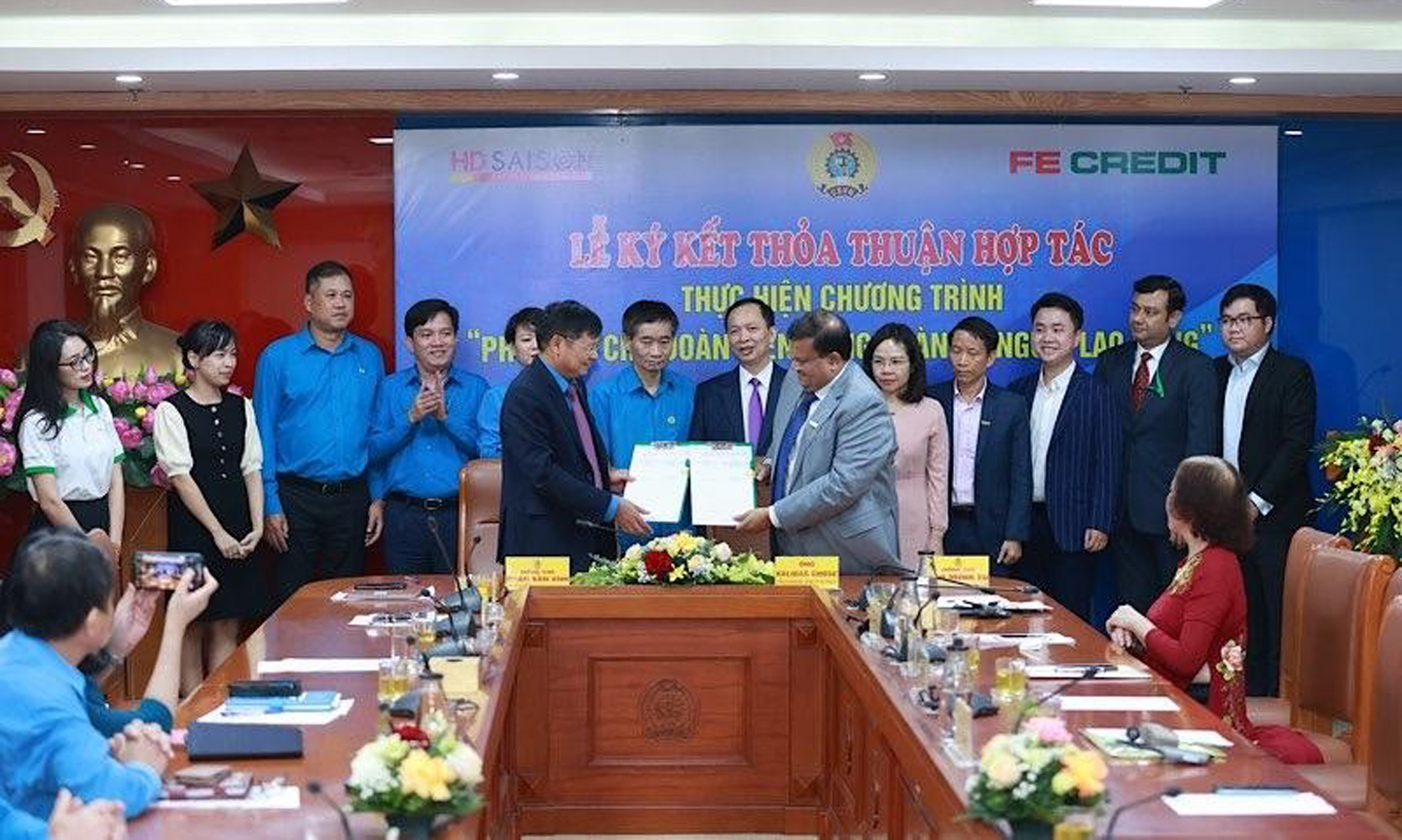 FE CREDIT cam kết cho vay ưu đãi 10.000 tỷ đồng dành cho công nhân với mức lãi suất giảm đến 50% so với lãi suất cho vay công bố của công ty tại thời điểm cho vay.