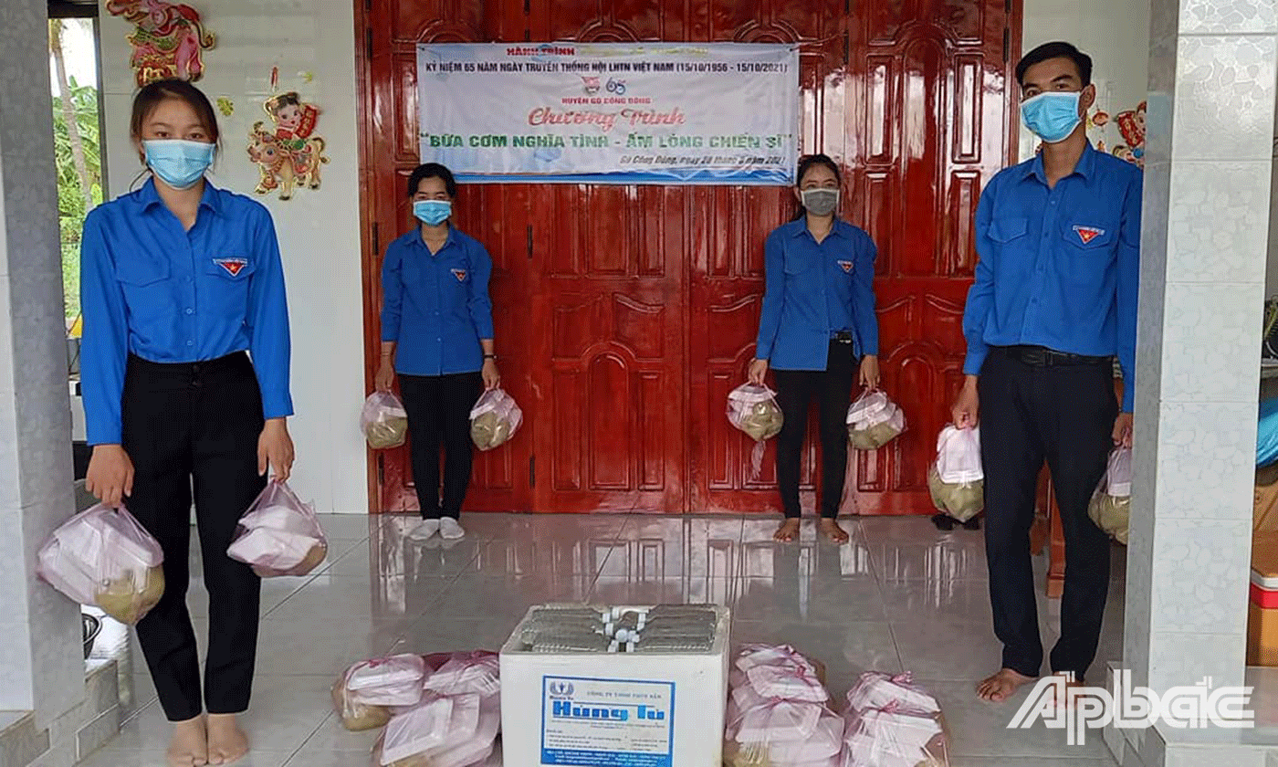 Tuổi trẻ Tiền Giang thực hiện chương trình bửa cơm nghĩa tình, 