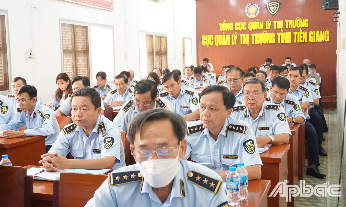  Quang cảnh buổi tọa đàm