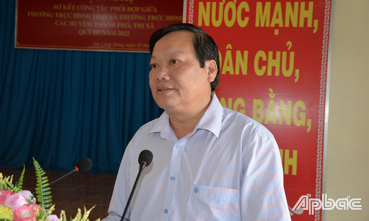 Đông chí Nguyễn Hữu Lợi phát biểu chỉ đạo hội nghị