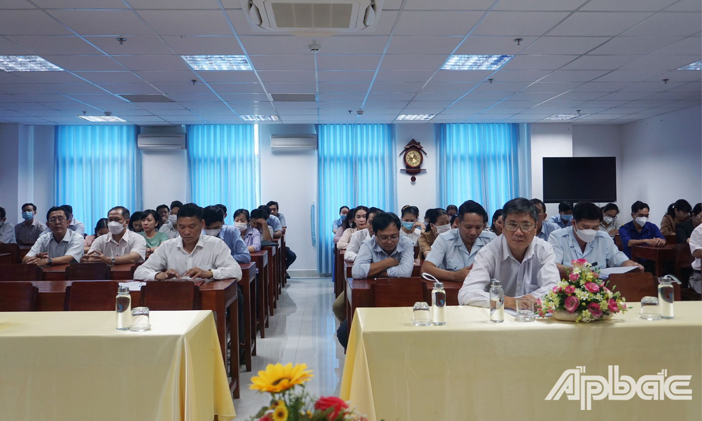 Quang cảnh buổi tọa đàm