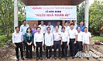 Báo Ấp Bắc bàn giao 2 