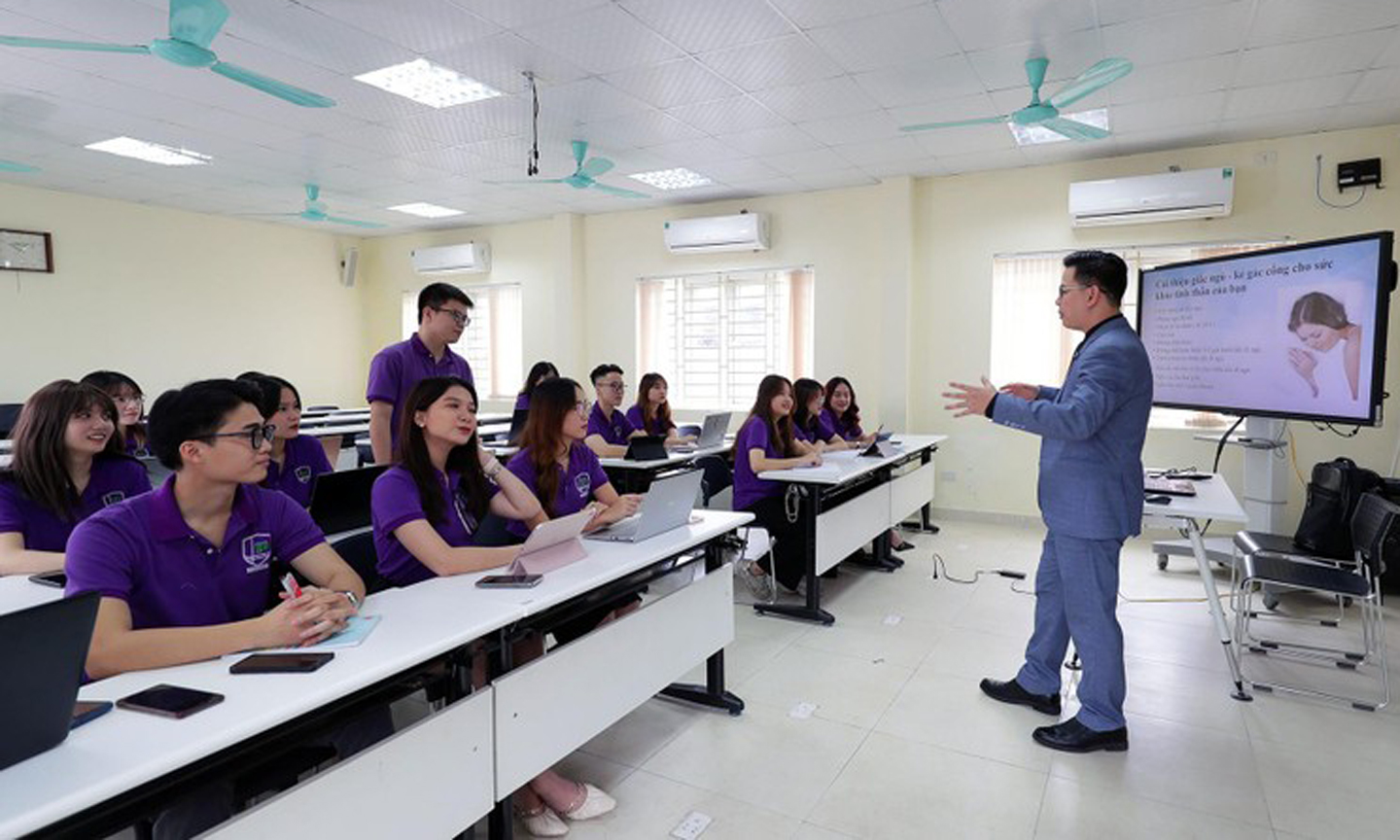Sinh viên Trường đại học Giáo dục (Ðại học Quốc gia Hà Nội) trong giờ học. 