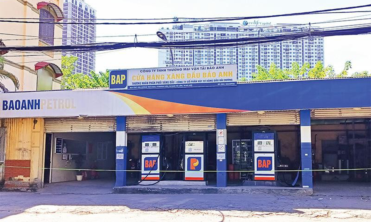 Cửa hàng xăng dầu Bảo Anh, số 236 phố Lương Thế Vinh, quận Nam Từ Liêm, Hà Nội dừng hoạt động mấy ngày qua. 