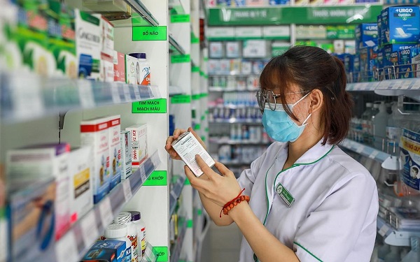 Xử lý nhanh nhất các vướng mắc, tạo điều kiện cho các cơ quan, đơn vị thực hiện việc mua sắm, đấu thầu thuốc, trang thiết bị, vật tư y tế.