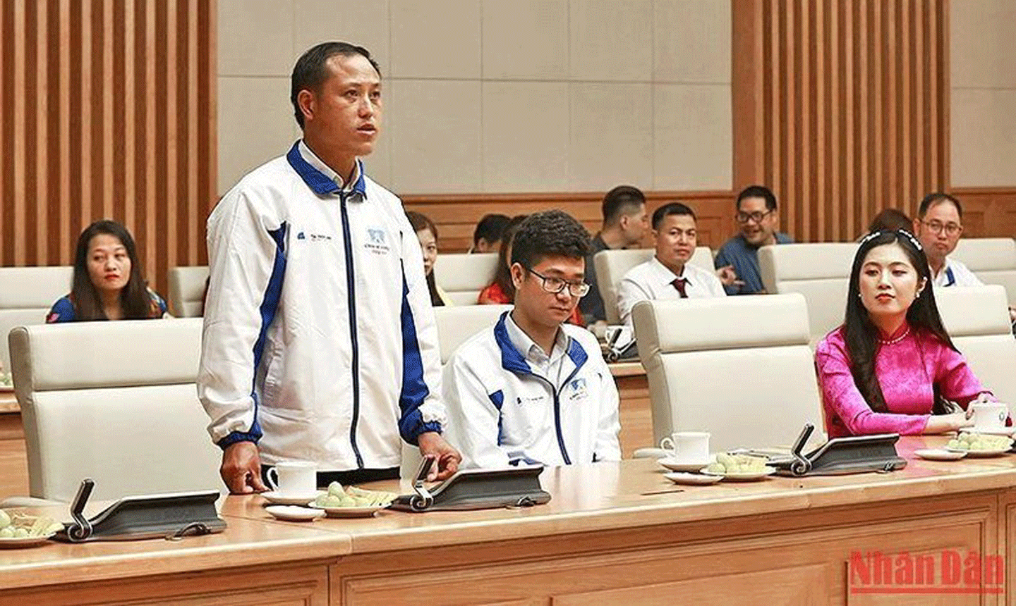 Thầy giáo Sùng A Trừ bộc bạch về câu chuyện gieo chữ nơi vùng cao.