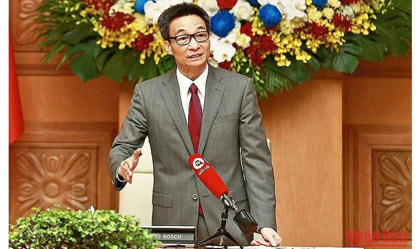 Phó Thủ tướng Vũ Đức Đam phát biểu ý kiến tại buổi gặp mặt.
