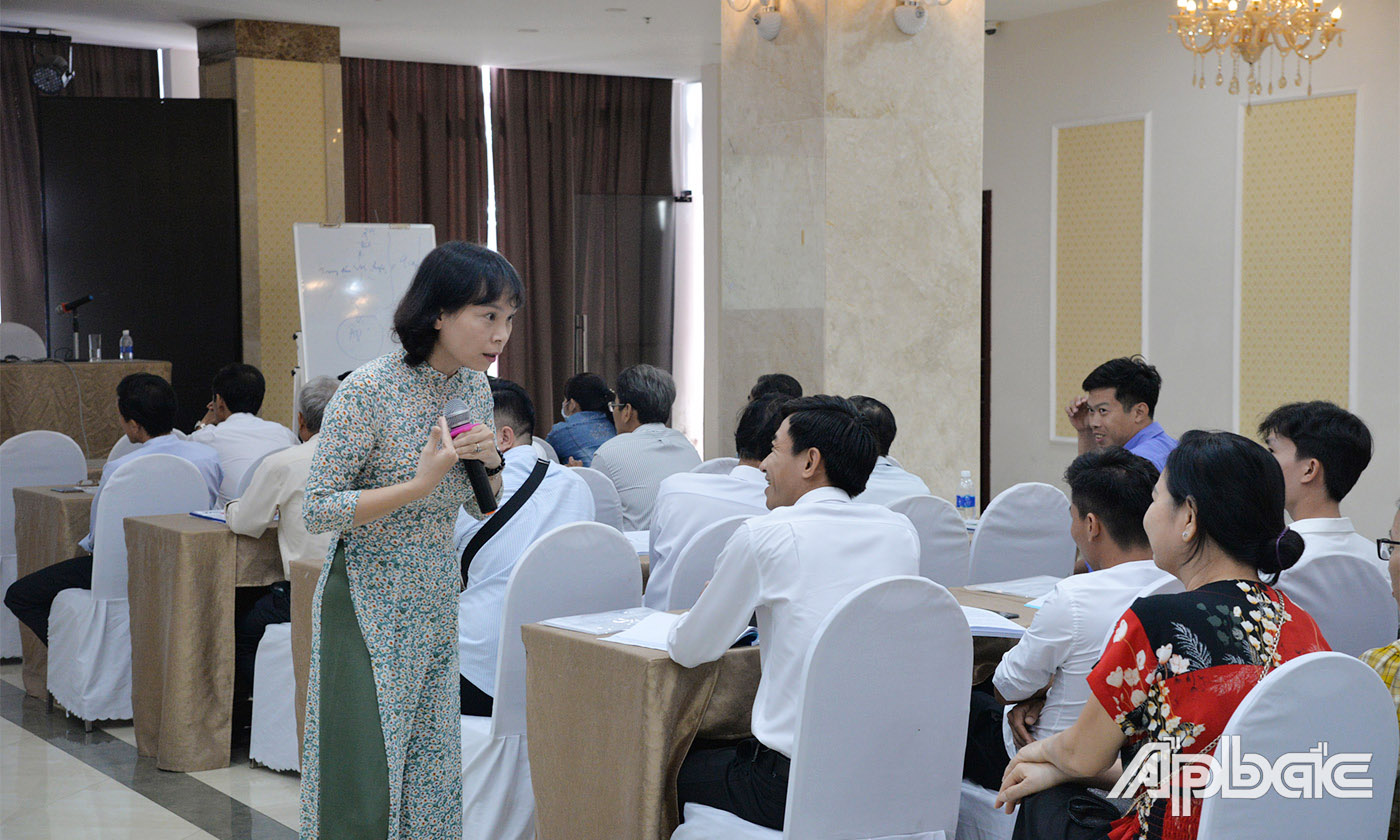 Cán bộ Cục văn hóa