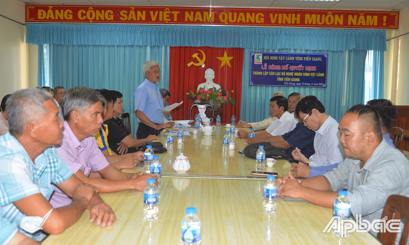 Chủ tịch Hội SVC tỉnh Phạm Văn Chính phát biểu.