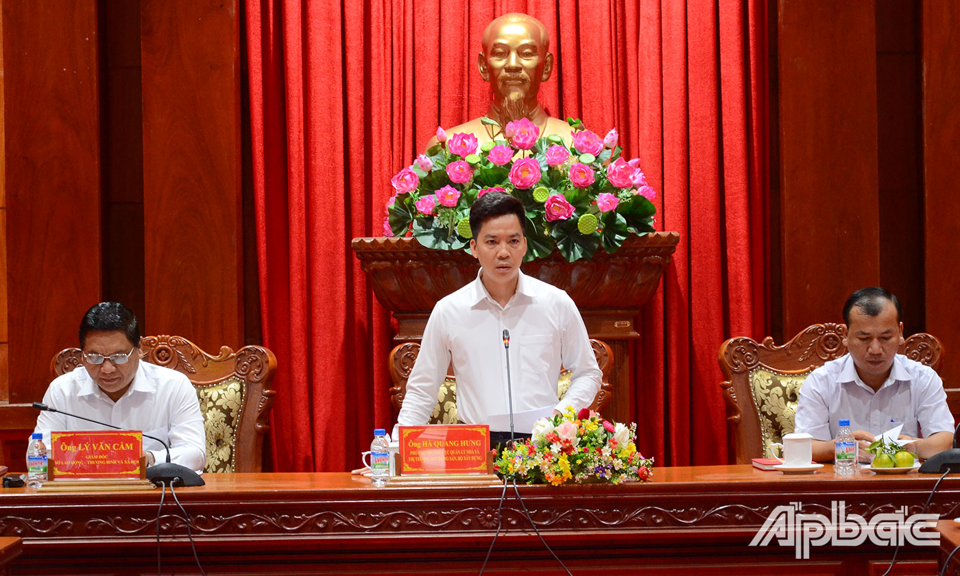 Đồng chí Hà Quang Hưng phát biểu tại buổi làm việc.