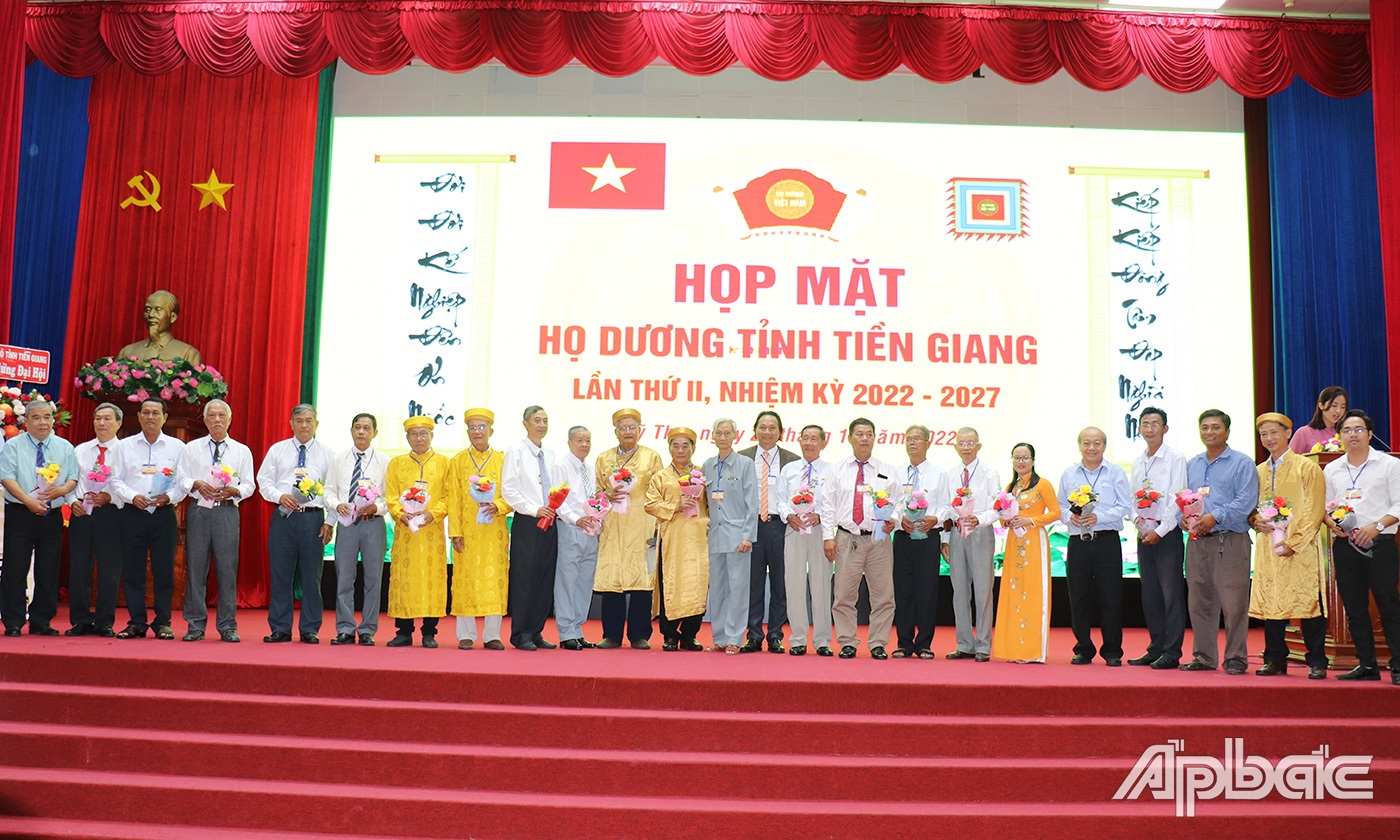 Ra mắt Ban Chấp hành Hội đồng Họ Dương tỉnh Tiền Giang, lần thứ II, nhiệm kỳ 2022 - 2027