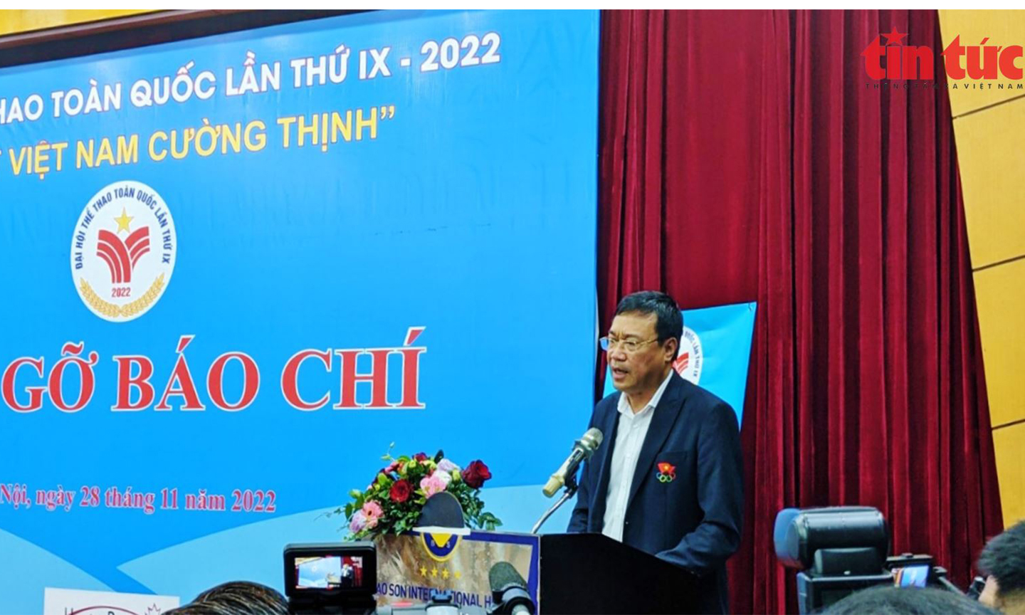 Tổng cục trưởng Tổng cục TDTT Đặng Hà Việt phát biểu tại buổi gặp gỡ báo chí.