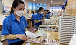 Lương bình quân năm 2022 tăng 7%, thưởng Tết Dương lịch bình quân giảm 14%, thưởng Tết Âm lịch tăng 10%