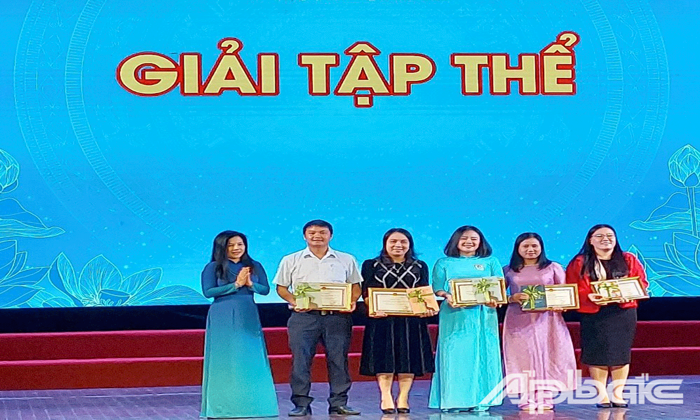 Trường THPT Nguyễn Đình Chiểu, TP. Mỹ Tho. Ngoài ra, Trường THPT Nguyễn Đình Chiểu đoạt giải tập thể trường có nhiều thí sinh đoạt gaii3 trong Cuộc thi Đại sứ văn hóa đọc năm 2022. 