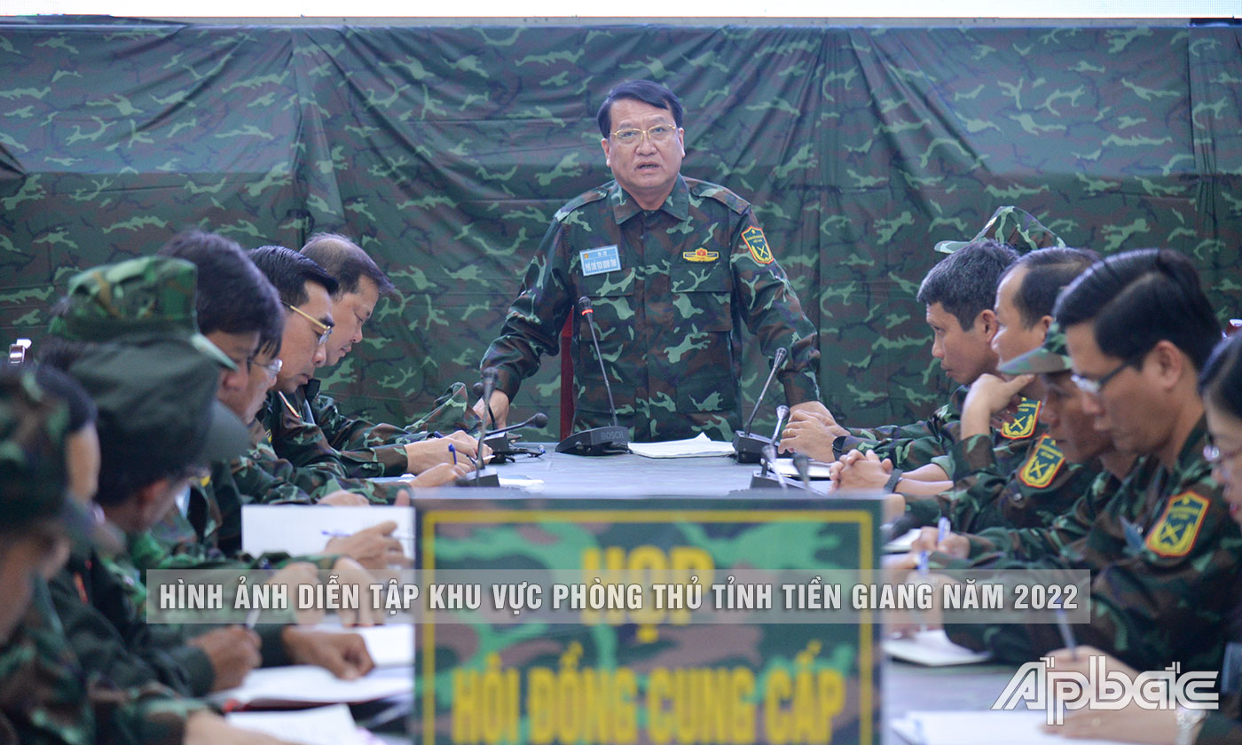 Đồng chí Phạm Văn trọng chủ trì cuộc họp Hội đồng cung cấp.