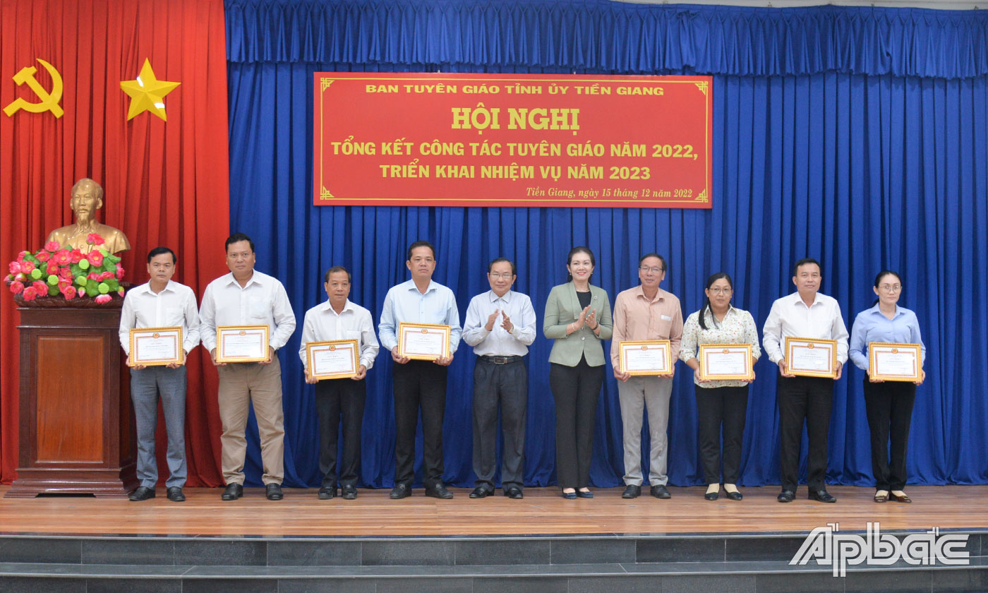 Các đơn vị có thành tích xuất sắc trong công tác Tuyên giáo, công tác phối hợp năm 2022.