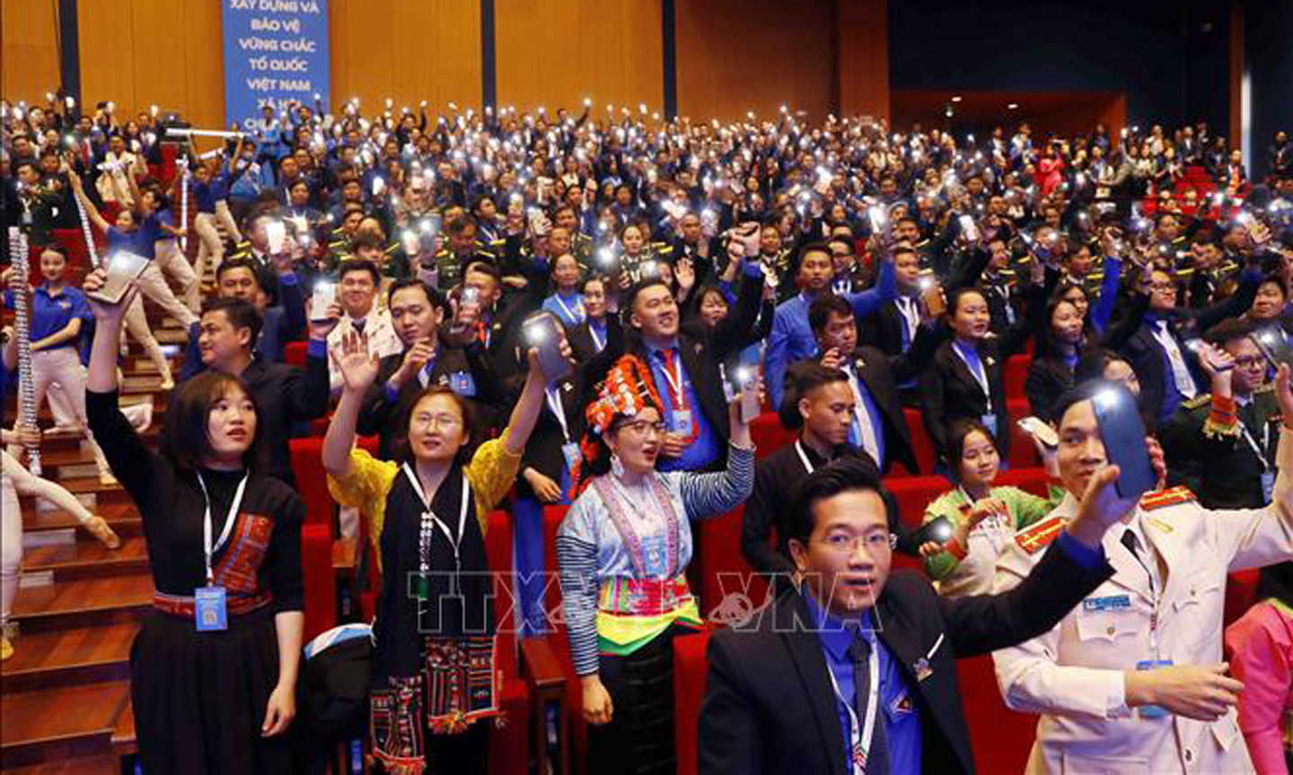 Các đại biêu thể hiện tinh thần, nhiệt huyết của tuổi trẻ tại đại hội. Ảnh: Phạm Kiên/TTXVN