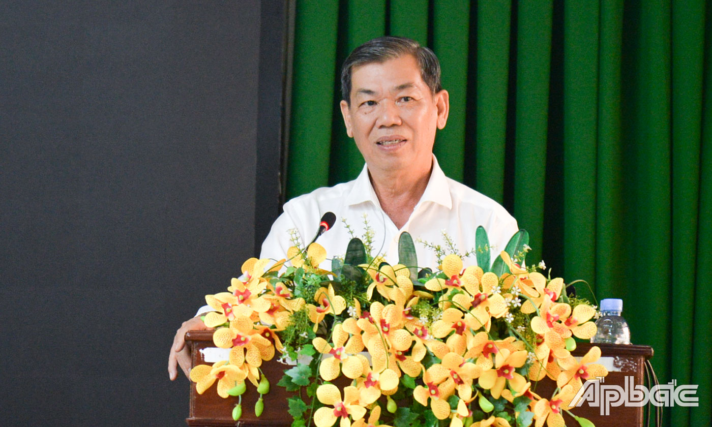 Đồng chí Nguyễn Văn Mẫn phát biểu tại hội nghị.