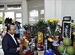 Chủ tịch nước thăm, chúc Tết gia đình các vị lãnh đạo Đảng, Nhà nước đã qua đời