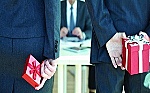 Gần Tết nói chuyện… biếu quà Tết