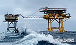 Hải trình chở tết đến nhà giàn