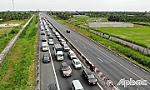 Sáng mùng 2 tết, cao tốc TP. Hồ Chí Minh - Trung Lương nhiều đoạn kẹt xe kéo dài