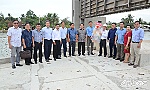 Phó Chủ tịch UBND tỉnh Phạm Văn Trọng: Kiểm tra tiến độ các cống ngăn mặn trên đường tỉnh 864