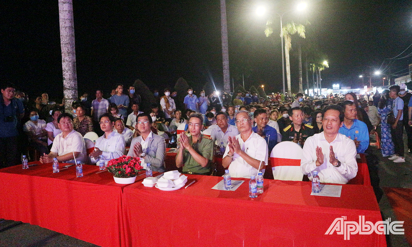 Đại biểu tham dự chương trình