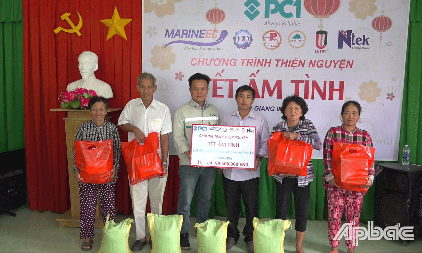Công ty cũng đã hỗ trợ xây mới và sửa chữa 6 ngôi nhà cho hộ  nghèo đang gặp khó khăn về nhà ở
