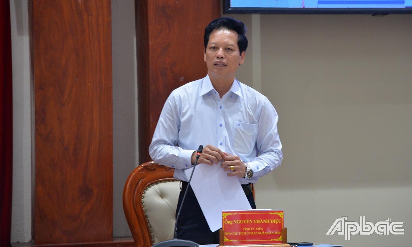 Lãnh đạo UBND tỉnh phát biểu tại hội nghị