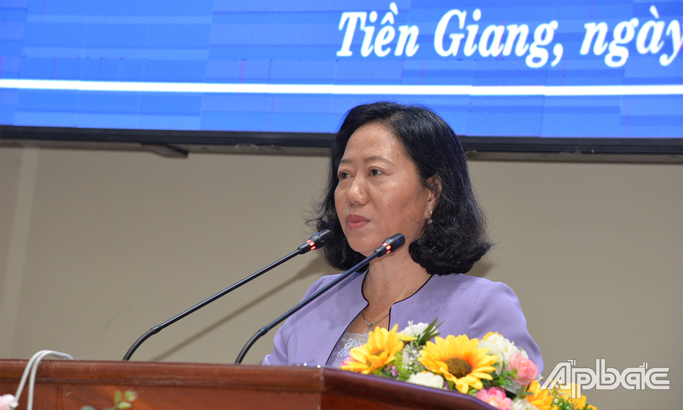 Lãnh đạo các địa phương báo cáo tình hình thực hiện nhiệm vụ phát triển KT-XH địa phương