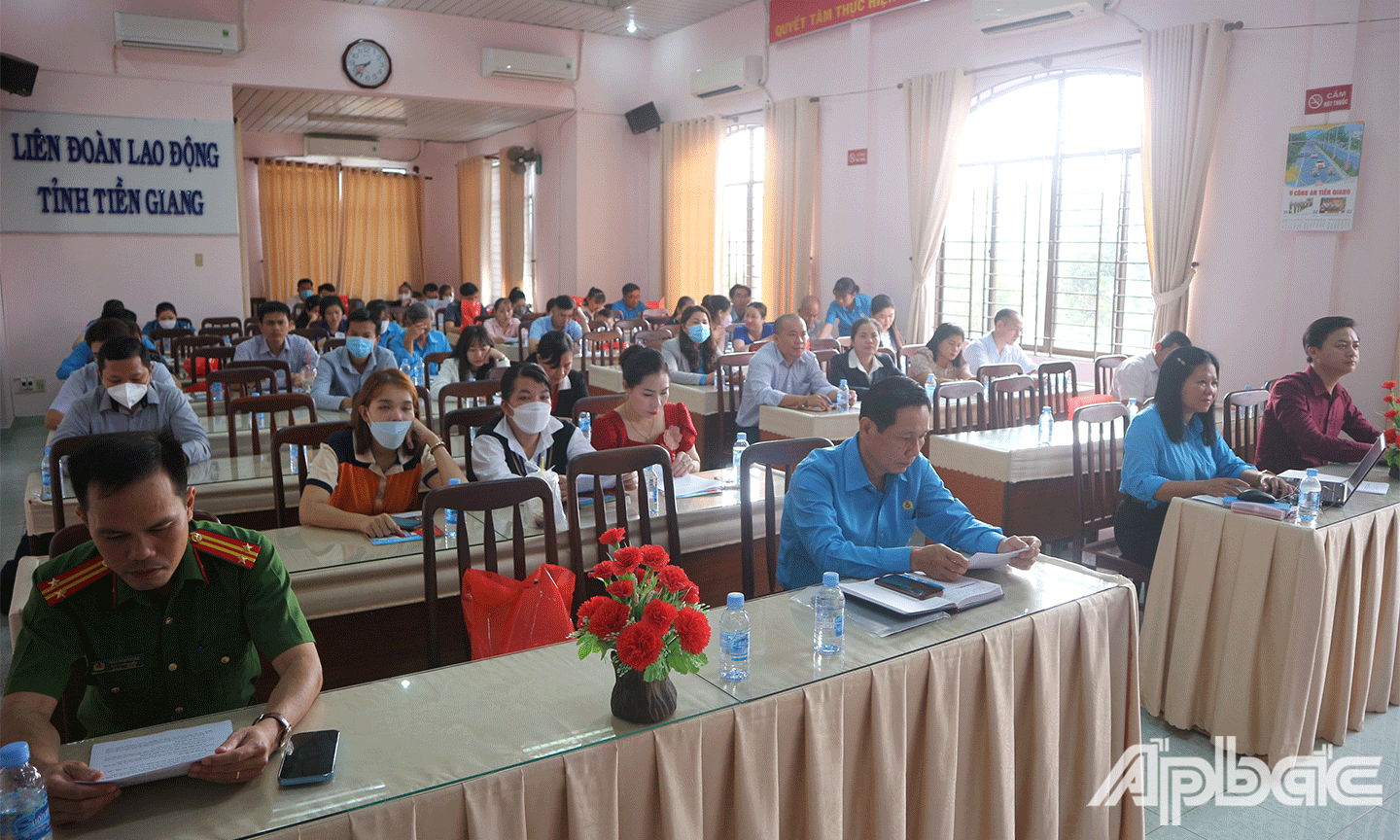Quang cảnh hội nghị