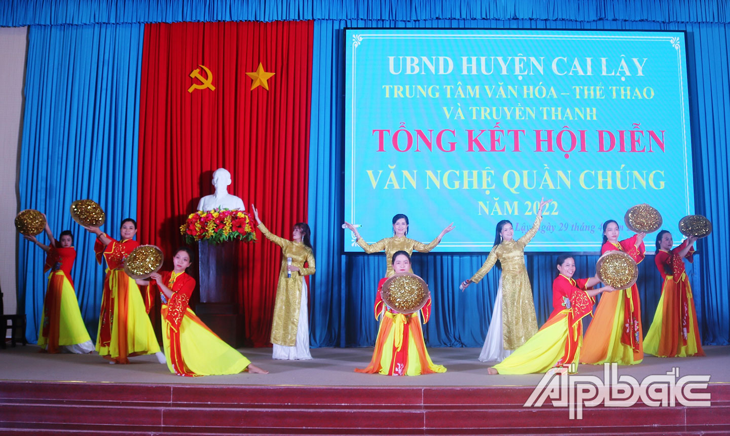 Xây dựng NTM với nhiều thiết chế văn hóa cơ sở được đầu tư xây dựng, đáp ứng nhu cầu sinh hoạt, đời sống văn hóa của người dân.   