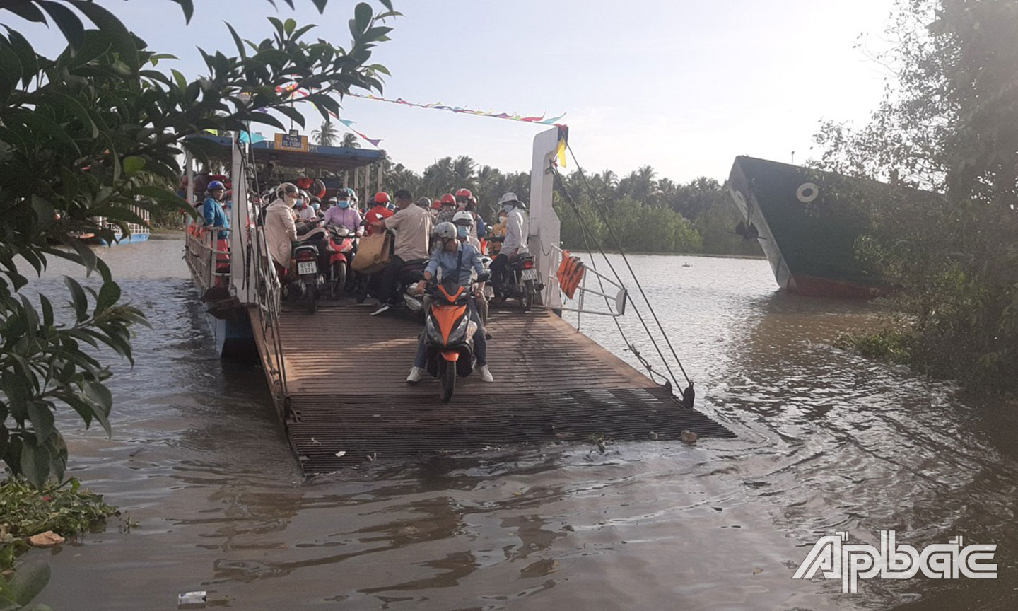 Xảy ra tình trạng mất an toàn giao thông đường thuỷ nghiêm trọng.