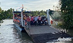 Đảm bảo an toàn cho người dân qua phà Xuân Đông