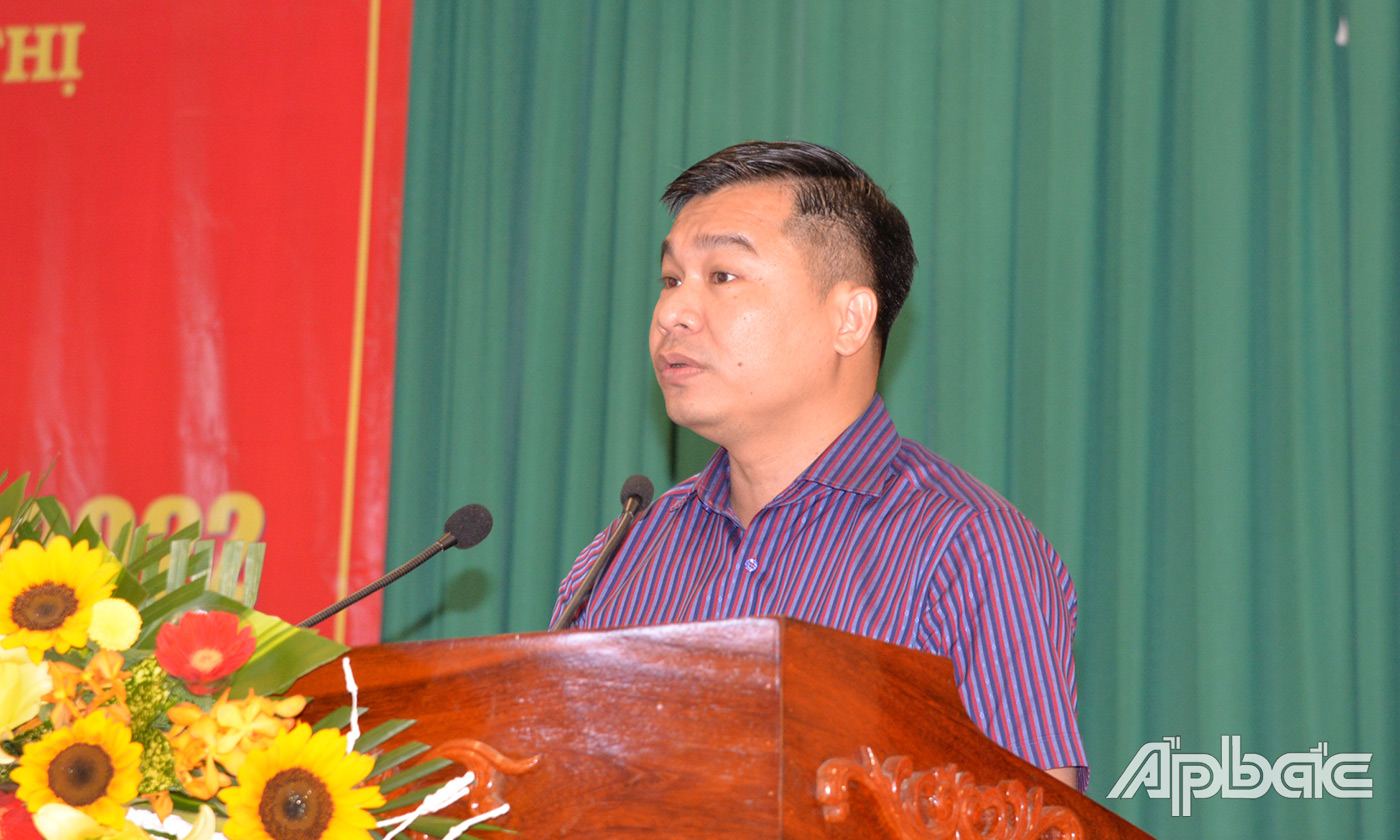 Lãnh đạo huyện Cai Lậy phát biểu nhận nhiệm vụ Cụm trưởng cụm 2