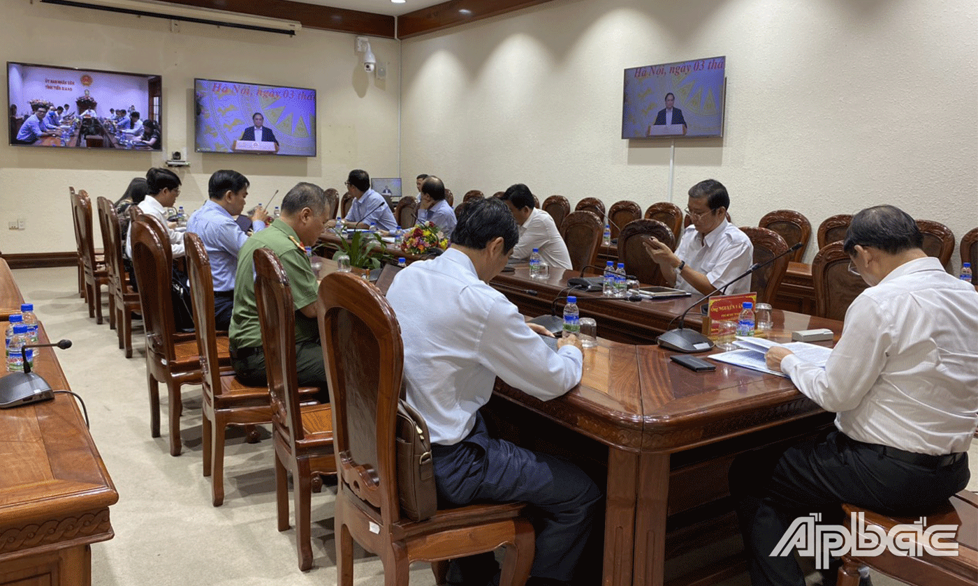 Quang cảnh tại điểm cầu Tiền Giang.