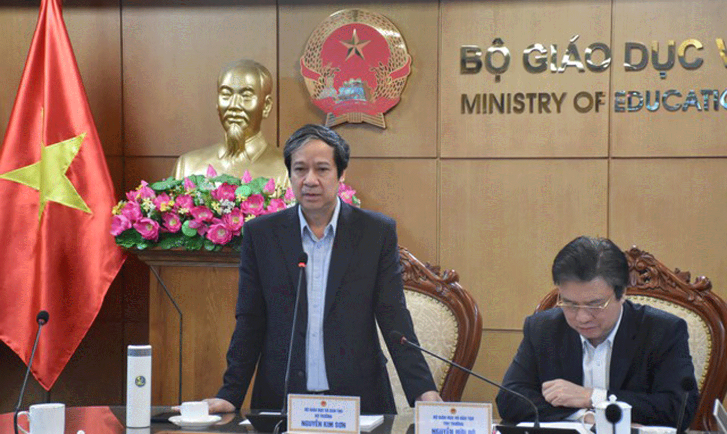 Bộ trưởng GD&ĐT Nguyễn Kim Sơn phát biểu tại buổi làm việc.