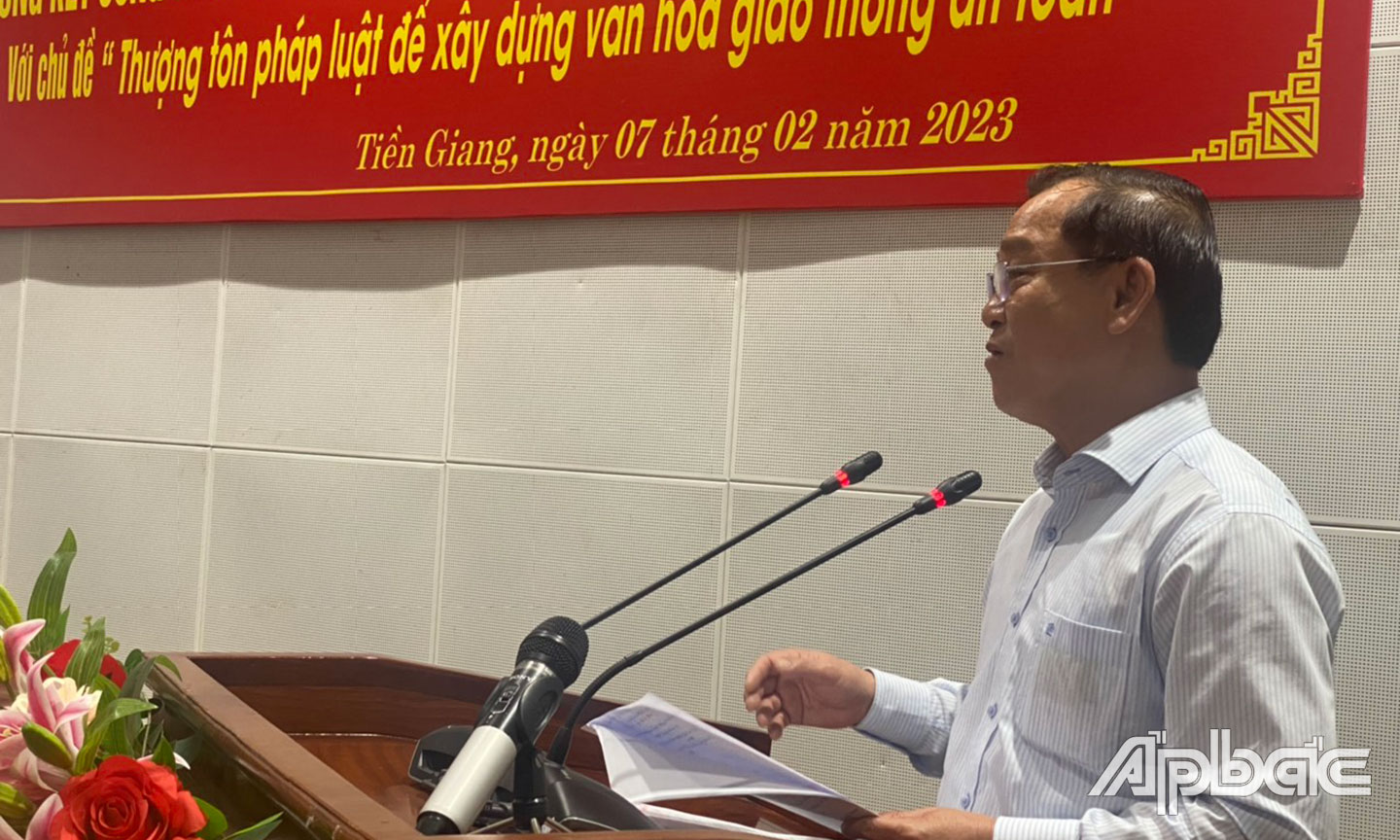 Đồng chí Nguyễn Văn Vĩnh chỉ đạo tại hội nghị.