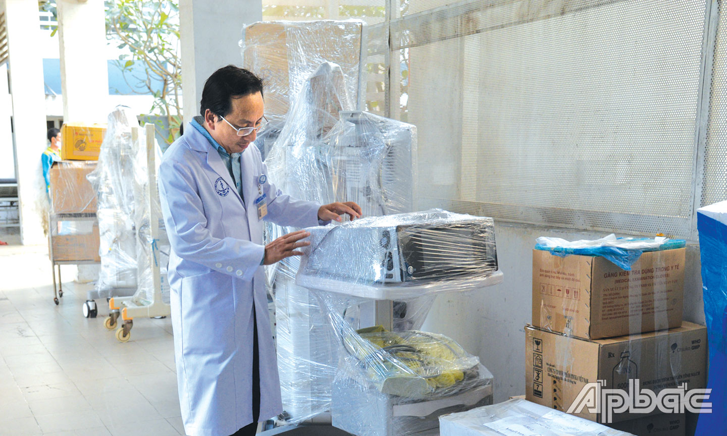 TS.BS Đỗ Quang Thành kiểm tra công tác chuẩn bị di dời BVĐK tỉnh Tiền Giang.