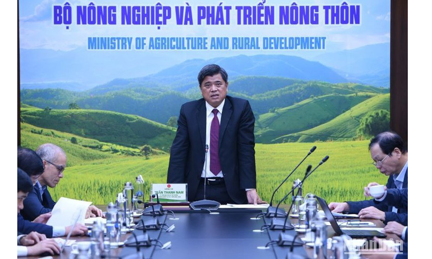 Thứ trưởng Trần Thanh Nam phát biểu tại diễn đàn.