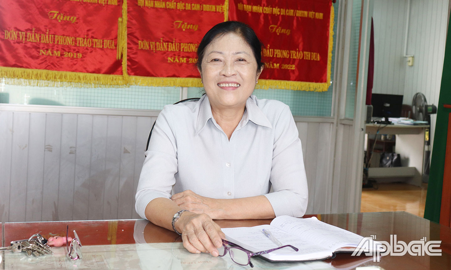 Bà Dương Thị Lệ,  Chủ tịch Hội NNCĐDC tỉnh Tiền Giang hết lòng vì NNCĐDC.